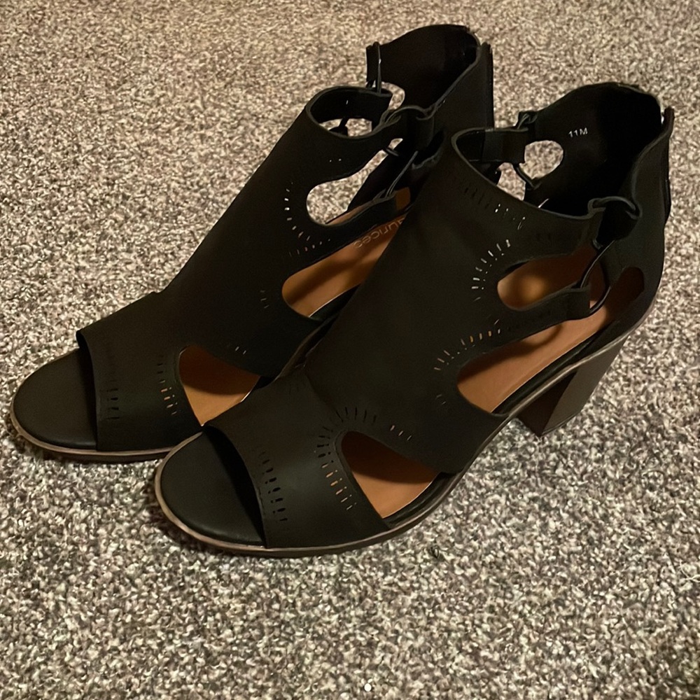 Maurices Hailey Black Open Toe Cutout Heel